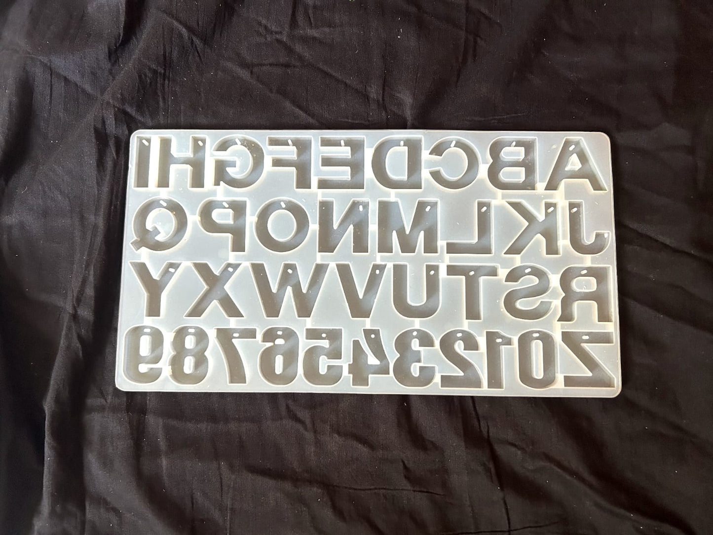 Alphabet Backing Pouring Mould with Hole